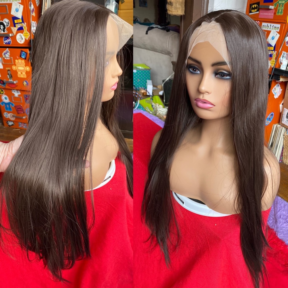 Lacefront brunette wig, heat resistant synthetic fiber. Brand new. Very natural